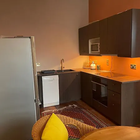 Newly Refurbished 2 Min Walk From *